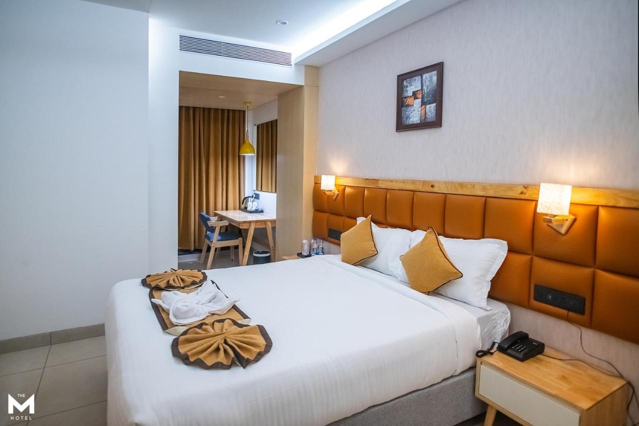 The M Hotel Rāipur Exterior foto